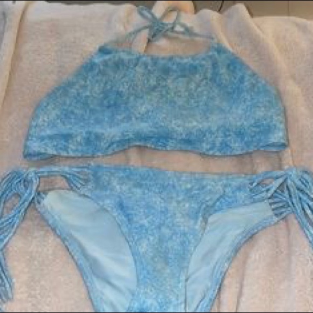 Aerie Blue & White Bikini Top Sz.M ❗️Has Matching Bottoms Sz.M❗️ - Picture 2 of 3